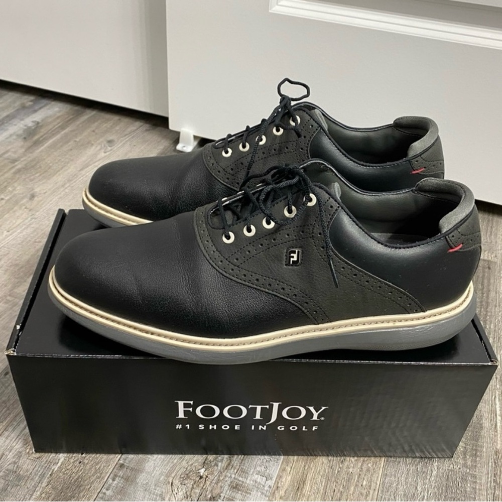 FootJoy Traditions Golf Shoes Men’s Size 9.5 Wide